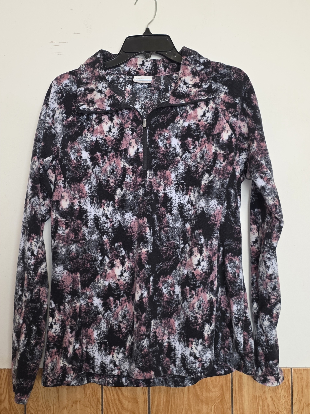 Columbia Women’s Half-Zip Pullover - Black, Pink, White